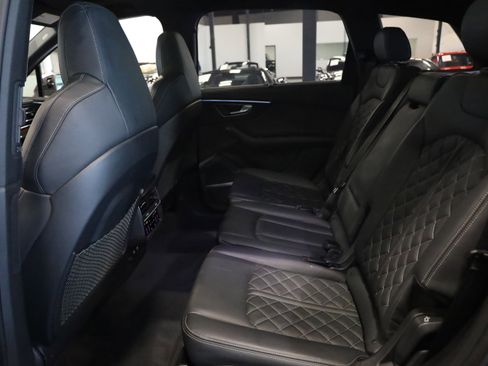 Used 2023 Audi SQ7 Prestige image 37