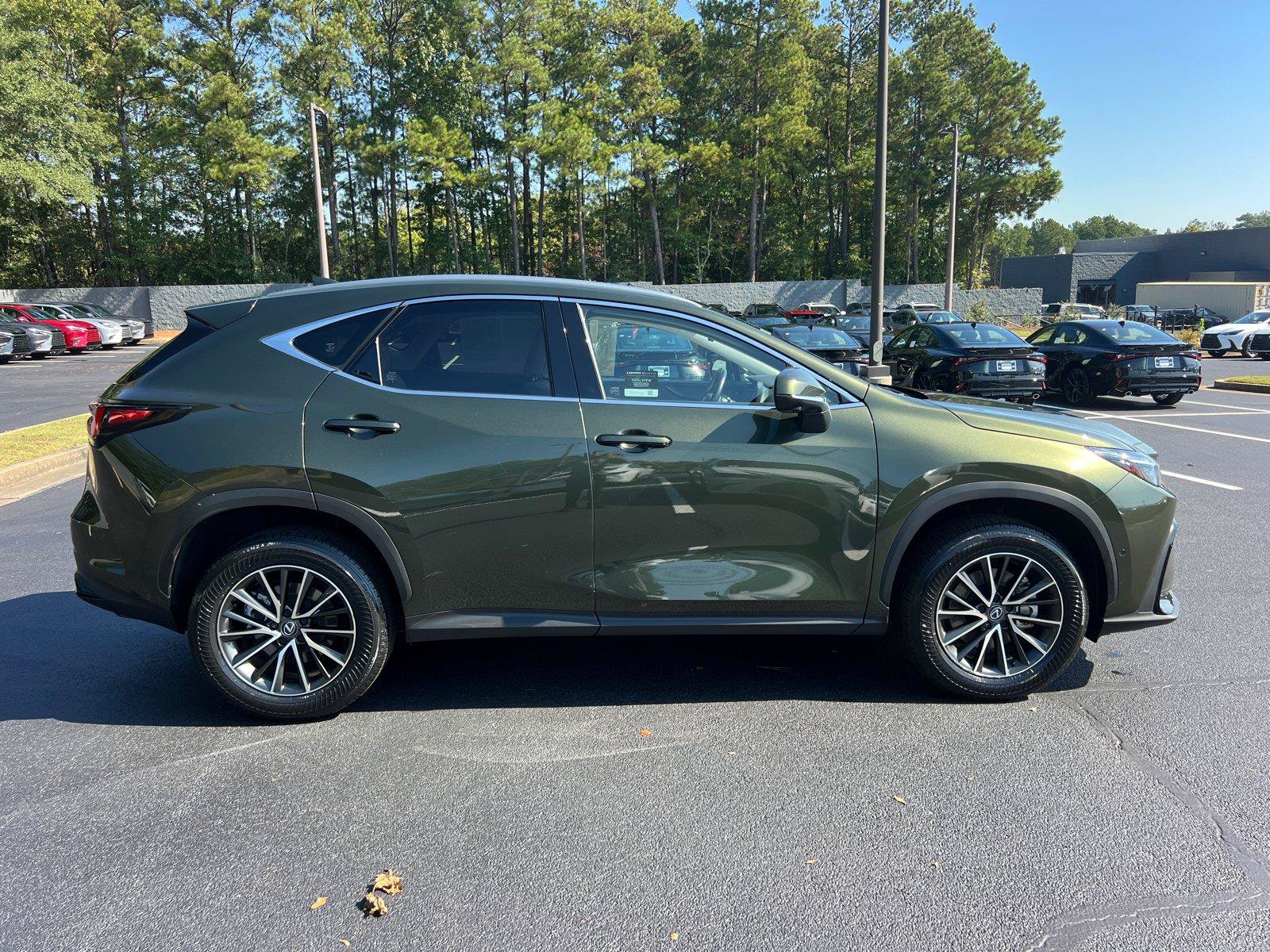 Certified 2025 Lexus NX 350h AWD w/ Accessory Package (2T) image 4