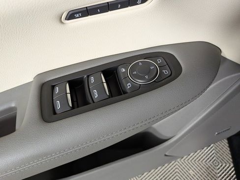 Certified 2023 Cadillac XT5 Premium Luxury w/ LPO, Floor Liner Package image 15