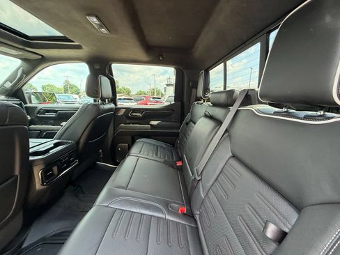 Used 2024 GMC Sierra 1500 AT4X AWD/4WD image 5