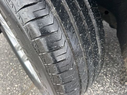 Used 2022 Chevrolet Suburban LT image 37