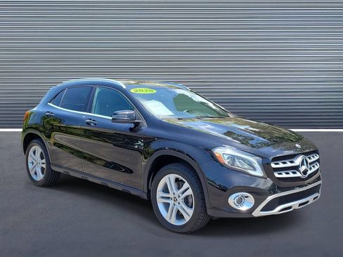 Used 2020 Mercedes-Benz GLA 250 4MATIC image 2