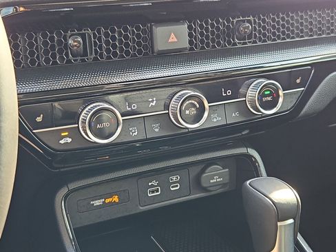 Used 2025 Honda CR-V EX-L image 26