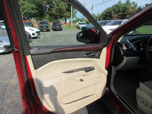 Used 2012 Cadillac SRX Luxury FWD image 6