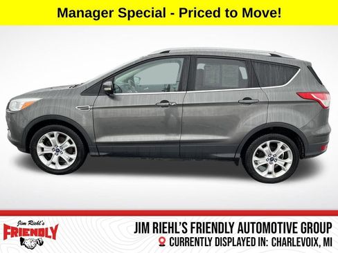 Used 2016 Ford Escape Titanium image 2