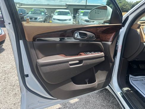 Used 2016 Buick Enclave Leather FWD image 11
