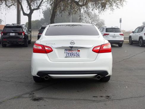 Used 2017 Nissan Altima 2.5 S w/ Power Driver Seat Package image 7