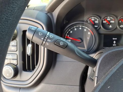 Used 2024 Chevrolet Silverado 1500 Custom image 22