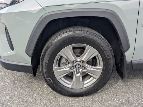 Used 2022 Toyota RAV4 XLE image 10