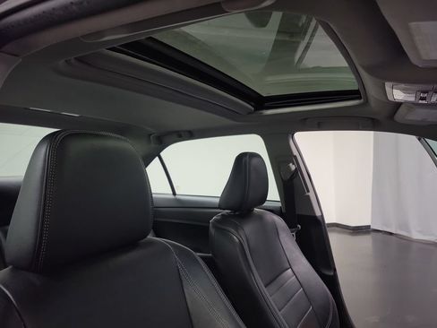 Used 2015 Toyota Camry XLE FWD image 34