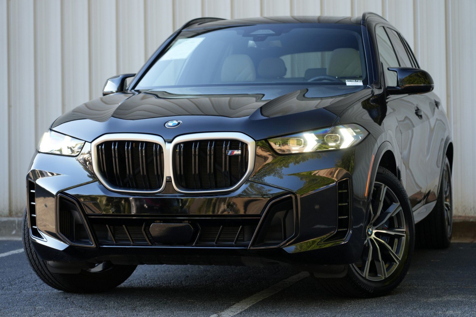Used 2025 BMW X5 M60i w/ Climate Comfort Package AWD/4WD image 3