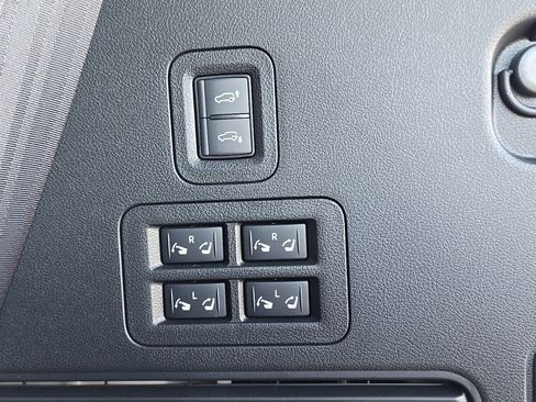 New 2026 INFINITI QX80 4WD image 39