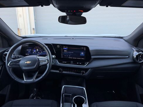 Used 2025 Chevrolet Equinox LT image 33