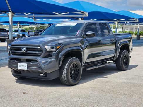 Used 2024 Toyota Tacoma SR AWD/4WD image 2