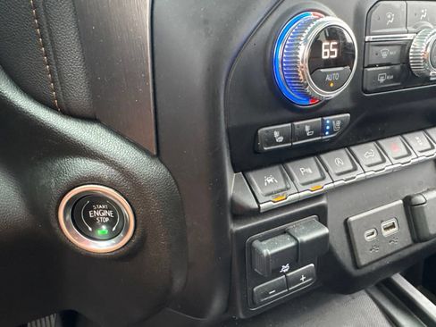 Used 2021 GMC Sierra 1500 AT4 w/ AT4 Value Package AWD/4WD image 25