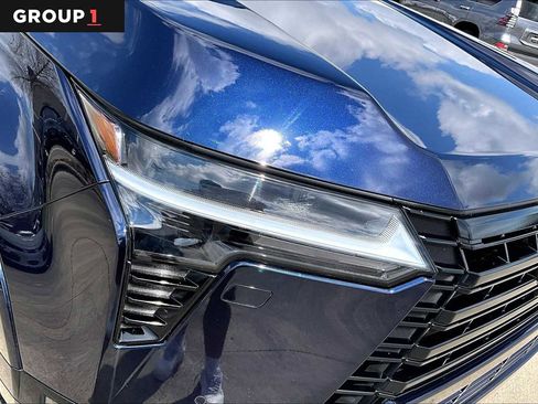 Used 2025 Lexus GX 550 w/ Accessory Package (2T) image 25