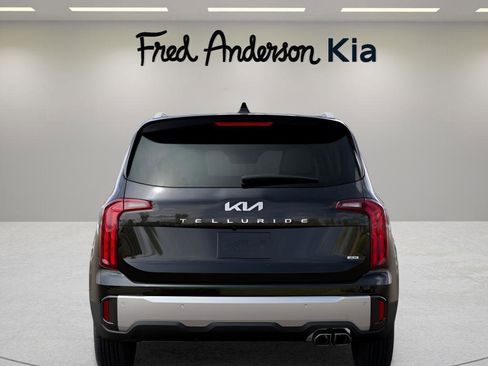 New 2025 Kia Telluride S image 13