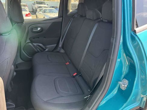 Used 2021 Jeep Renegade Latitude image 14