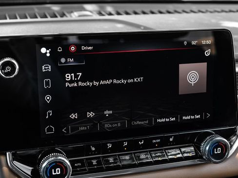 Used 2023 GMC Canyon AT4 w/ Canyon Safety Plus Package AWD/4WD image 6