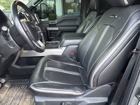 Used 2019 Ford F350 Platinum w/ Platinum Ultimate Package AWD/4WD image 5