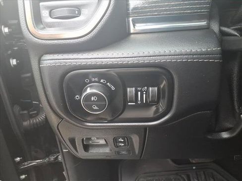 Used 2021 RAM 1500 Warlock AWD/4WD image 39