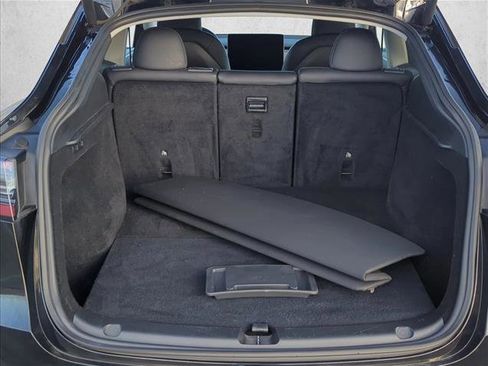 Used 2024 Tesla Model Y Long Range image 6