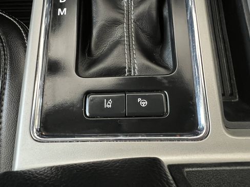 Used 2018 Ford F150 Lariat w/ Equipment Group 502A Luxury AWD/4WD image 40