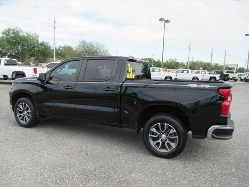 Used 2023 Chevrolet Silverado 1500 LT w/ Protection Package image 4