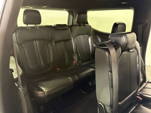 Used 2024 Jeep Wagoneer Series II w/ Flexible Seating Group AWD/4WD image 22