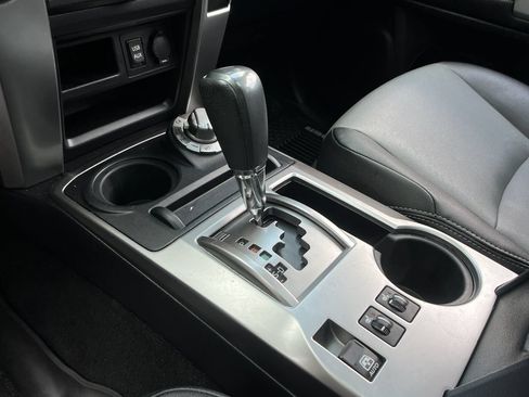 Used 2019 Toyota 4Runner SR5 Premium AWD/4WD image 20