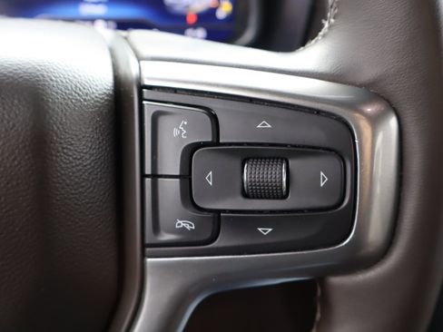 Used 2023 Chevrolet Suburban Z71 w/ Z71 Off-Road Package image 24