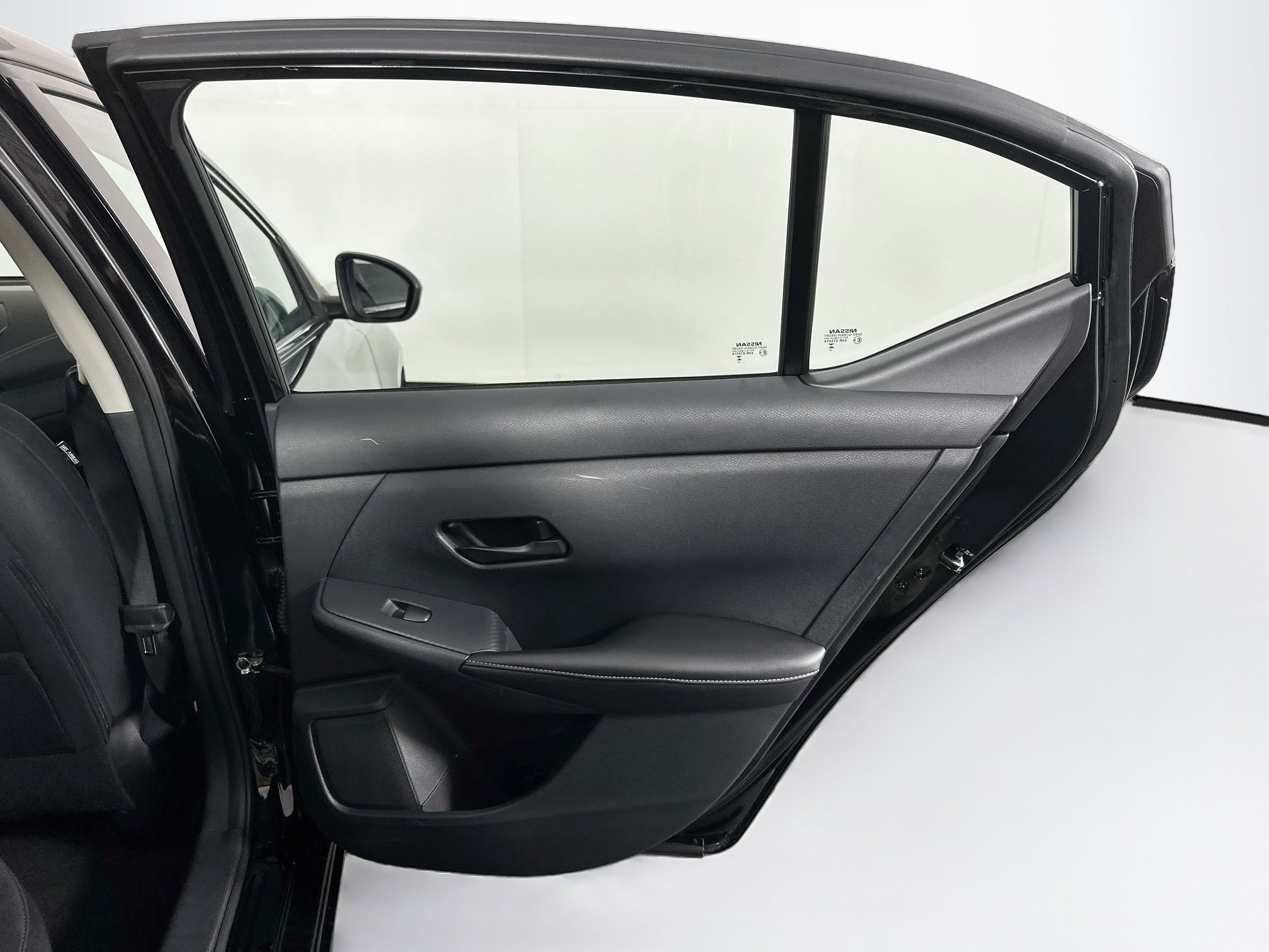Used 2025 Nissan Sentra SV FWD image 27
