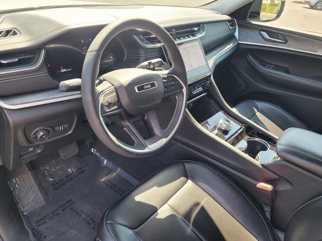 Used 2023 Jeep Grand Cherokee Limited AWD/4WD image 7