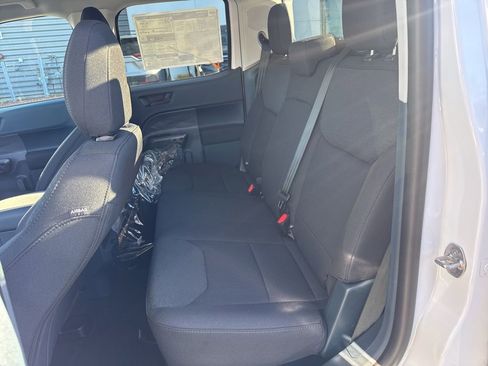 New 2025 Ford Maverick XL image 17