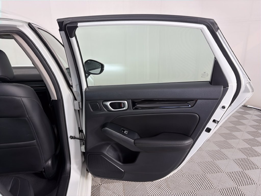 Used 2024 Honda Civic Touring image 28