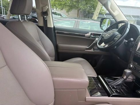 Used 2020 Lexus GX 460 Premium w/ Premium Package AWD/4WD image 13