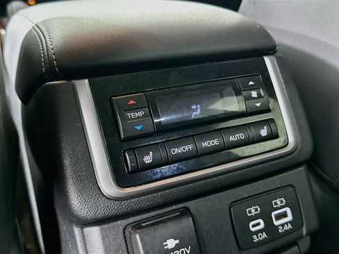 Used 2024 Subaru Ascent Touring AWD/4WD image 27