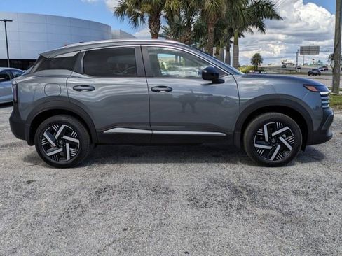 New 2026 Nissan Kicks SV w/ SV Premium Package FWD image 4