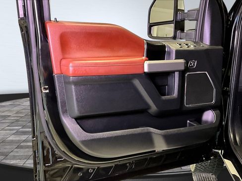 Used 2019 Ford F250 Platinum w/ Platinum Ultimate Package image 21