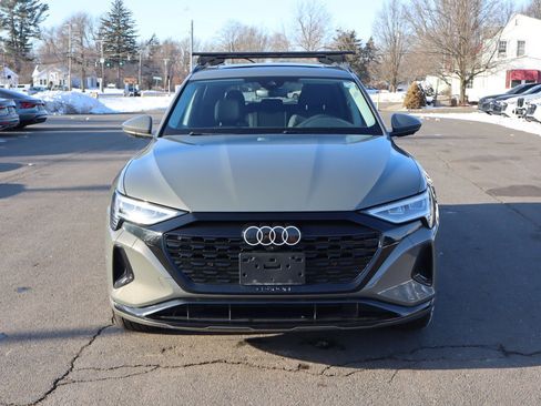 Used 2024 Audi Q8 e-tron Premium Plus w/ Premium Plus Package image 2