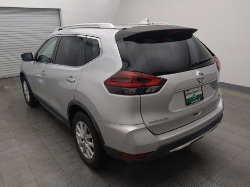 Used 2019 Nissan Rogue SV FWD image 5