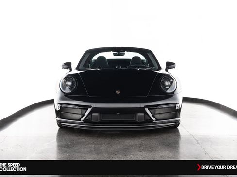 Used 2024 Porsche 911 Targa 4 GTS image 3
