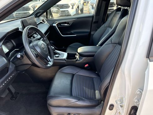Used 2023 Toyota RAV4 XSE AWD/4WD image 12