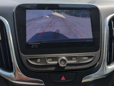 Used 2020 Chevrolet Equinox LT FWD image 17