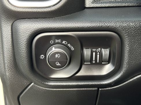 Used 2019 RAM 3500 Laramie AWD/4WD image 34