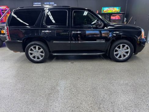 Used 2014 GMC Yukon Denali image 6