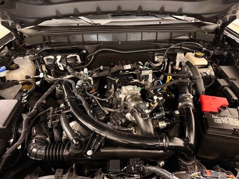 Used 2023 Ford Bronco Black Diamond AWD/4WD image 11