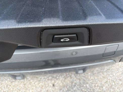 Certified 2025 BMW X5 xDrive40i AWD/4WD image 14