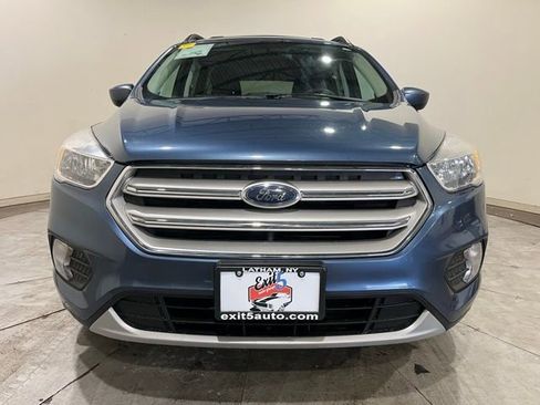 Used 2018 Ford Escape SE w/ SE Sync 3 Package image 6