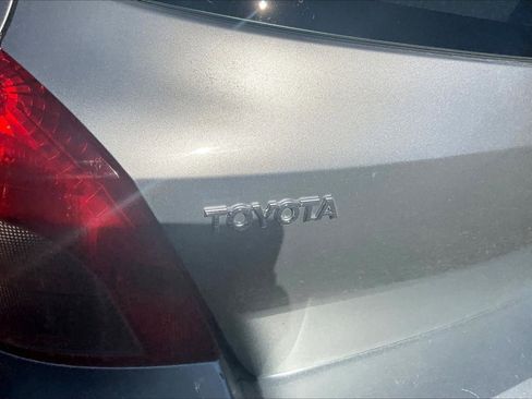 Used 2008 Toyota Yaris 2-Door Hatchback image 22